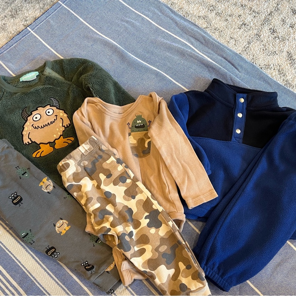 Bundle 12-18 month sets- (3)